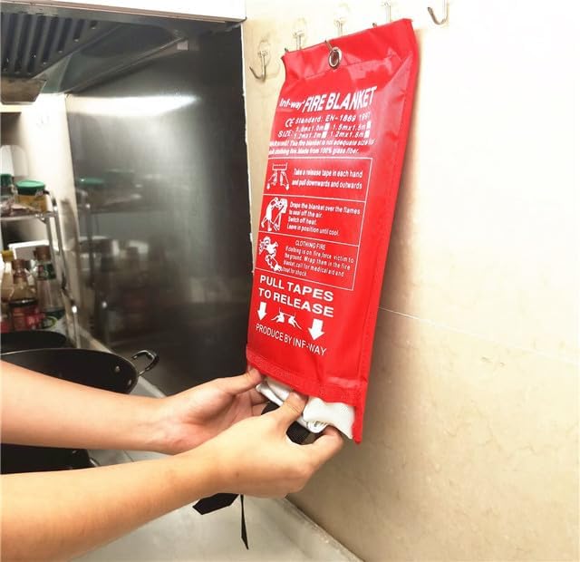 Inf-way Fire Blanket, 39.3''*39.3'' Fiberglass Fire Flame Retardent Emergency Surival Fire Shelter Safety Cover (S(39.3''*39.3''))