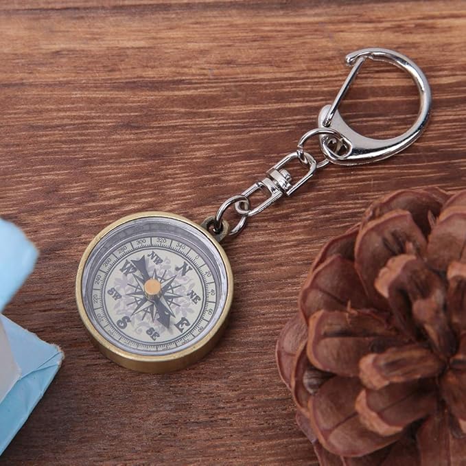 Mini Compass Keyring, 2Pcs Vintage Portable Zinc Alloy Compact Pocket Compass Keychain for Outdoor Navigation Tools, Handheld Compass