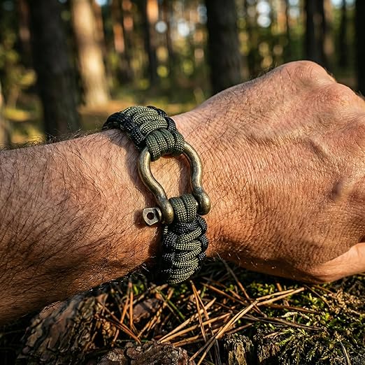 Antique Brass 5/32" Bow Shackle, 5 Pack with Tool, 1433lbs D-Ring Shackle Clasp, Small Stainless Style Anchor Shackle for Paracord Bracelet, Survival Gear