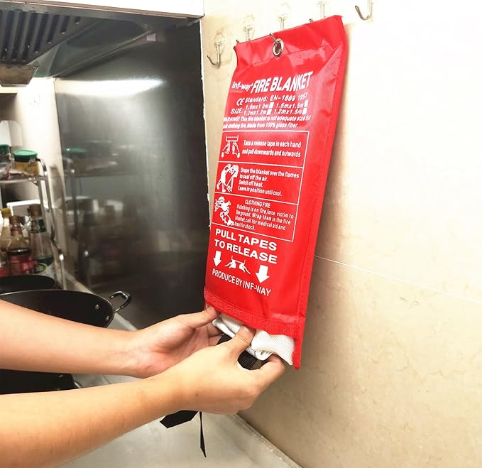Inf-way Fire Blanket, 47.2''*47.2'' Fiberglass Fire Flame Retardent Emergency Surival Fire Shelter Safety Cover (M(47.2''*47.2''))
